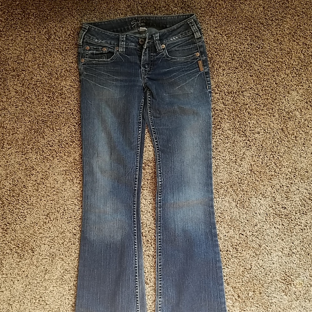Silver Jeans - Picture 2 of 3